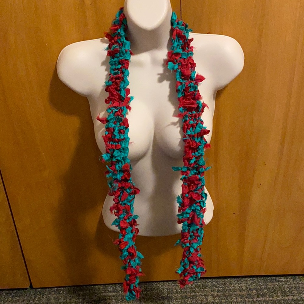 Hand knit 💯% silk scarf